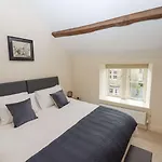بيت للعطل 1 Grosvenor Farm